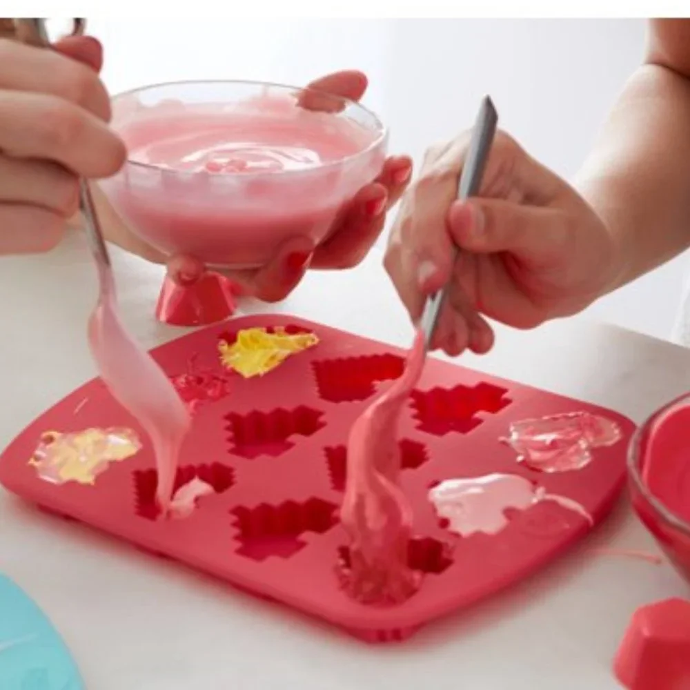 New WILTON Silicone HEART Candy MOLD *NIP*